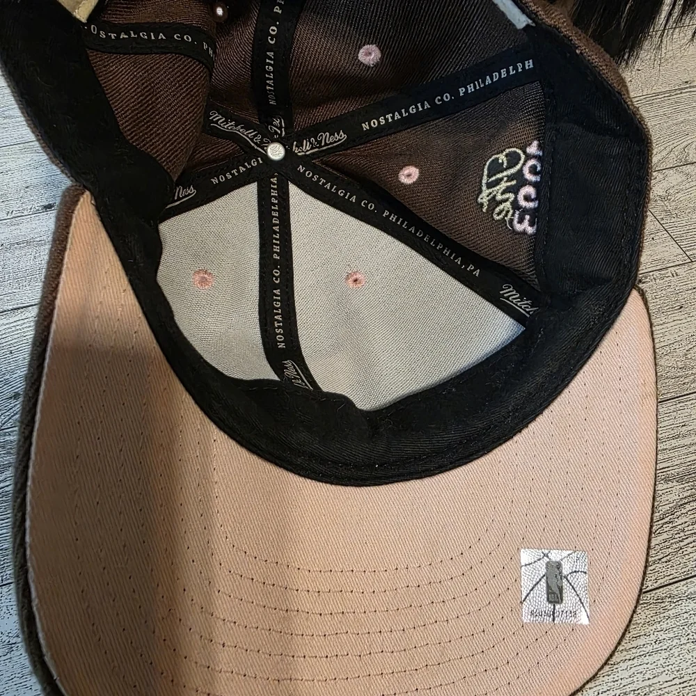 Mitchell & Ness Brown Windy City Hat